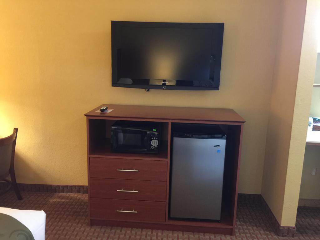 Quality Inn & Suites Wisconsin Dells Downtown - Waterparks Area Zewnętrze zdjęcie