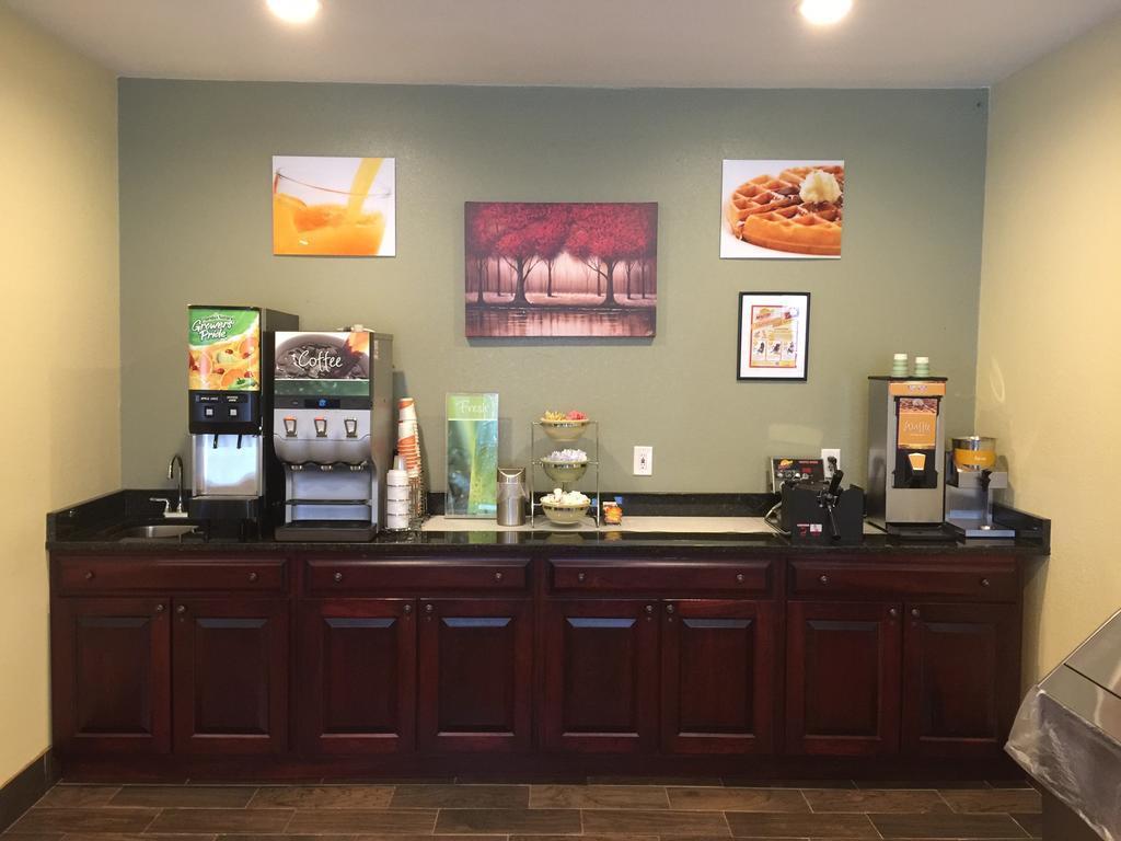 Quality Inn & Suites Wisconsin Dells Downtown - Waterparks Area Zewnętrze zdjęcie
