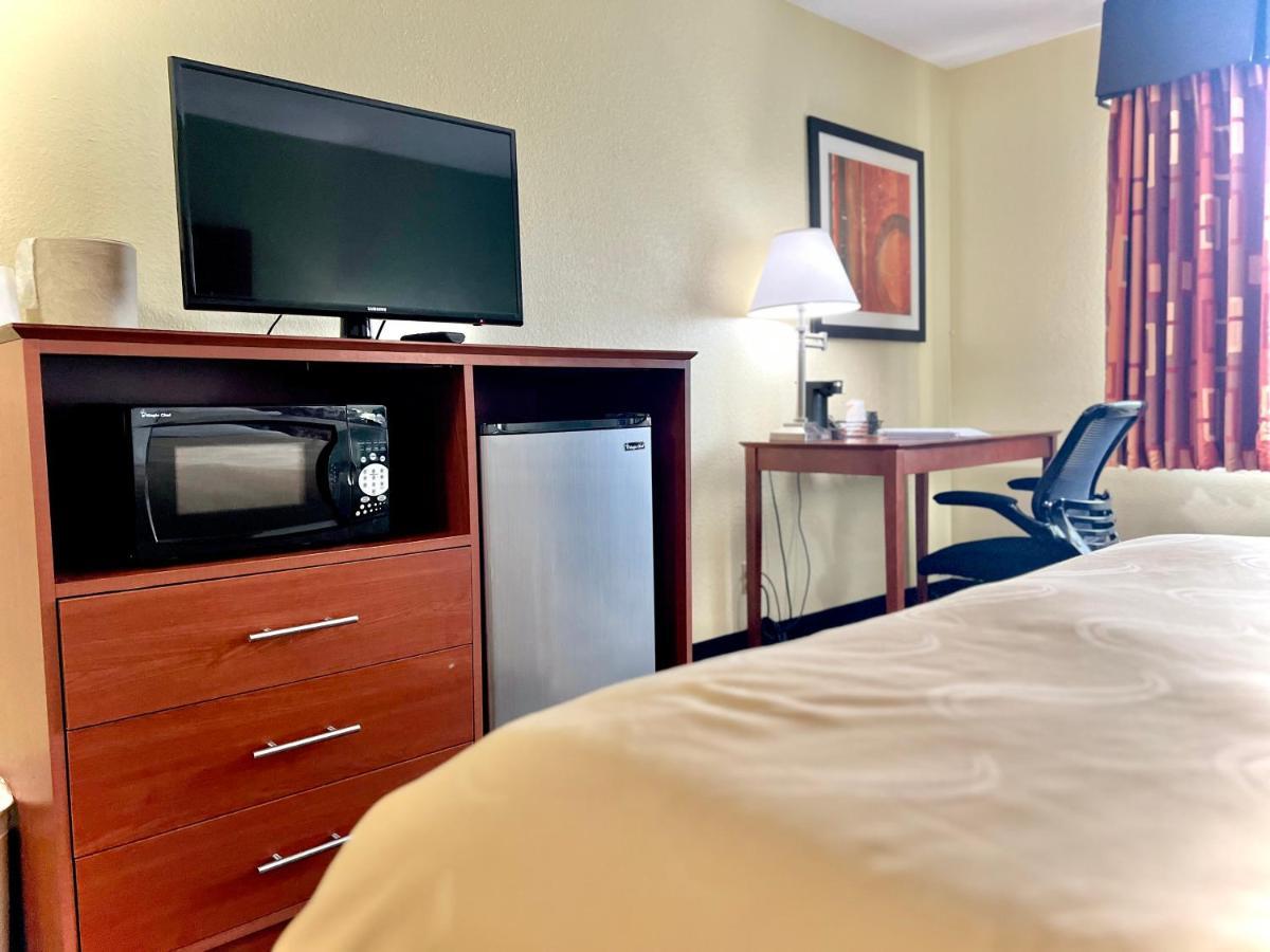 Quality Inn & Suites Wisconsin Dells Downtown - Waterparks Area Zewnętrze zdjęcie