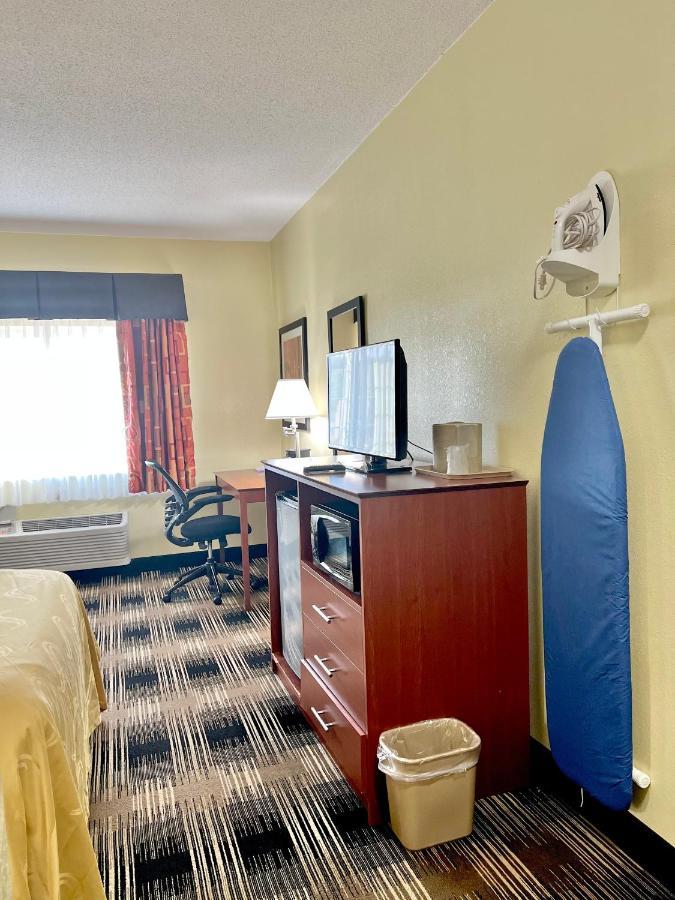 Quality Inn & Suites Wisconsin Dells Downtown - Waterparks Area Zewnętrze zdjęcie