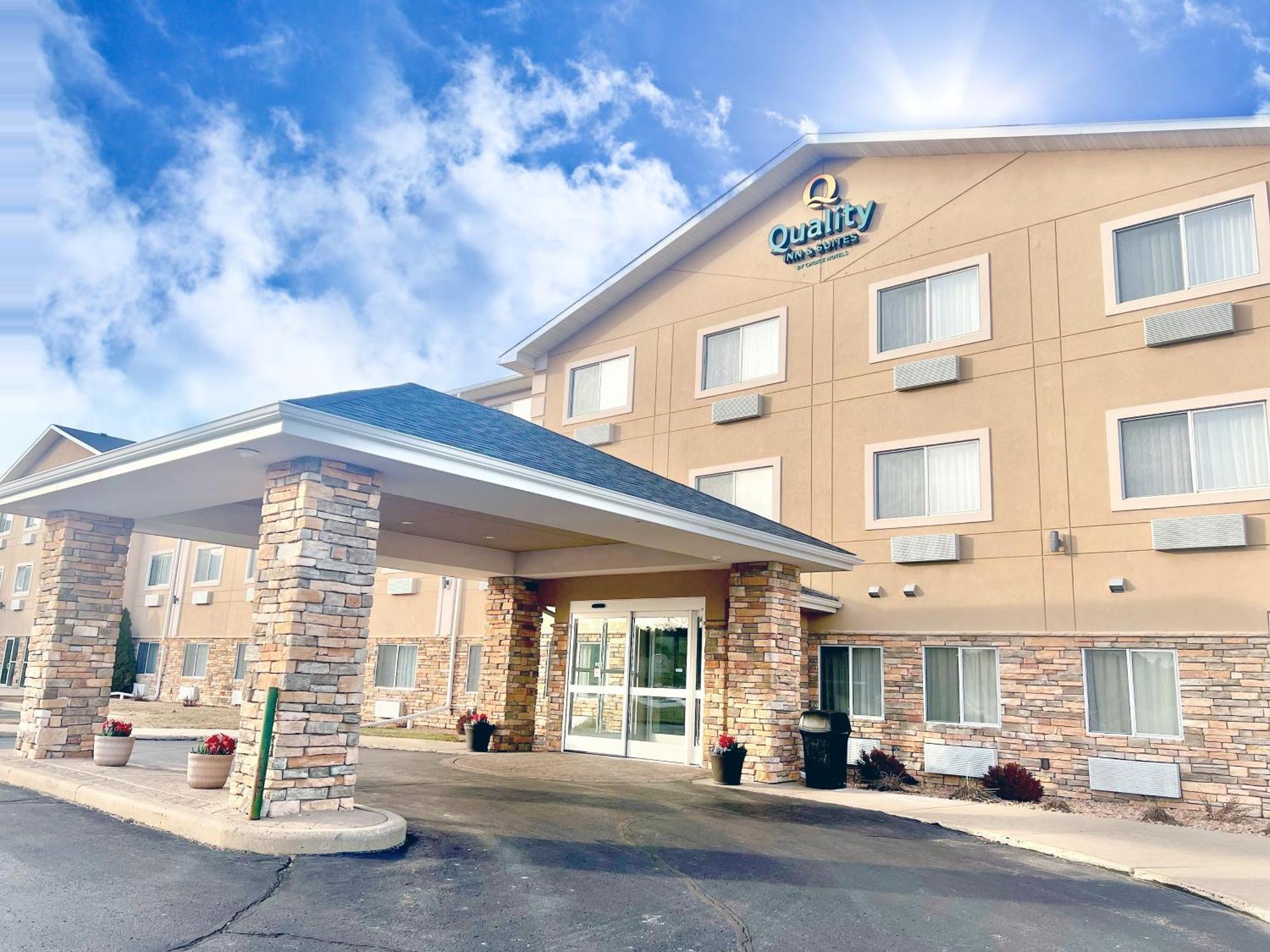 Quality Inn & Suites Wisconsin Dells Downtown - Waterparks Area Zewnętrze zdjęcie
