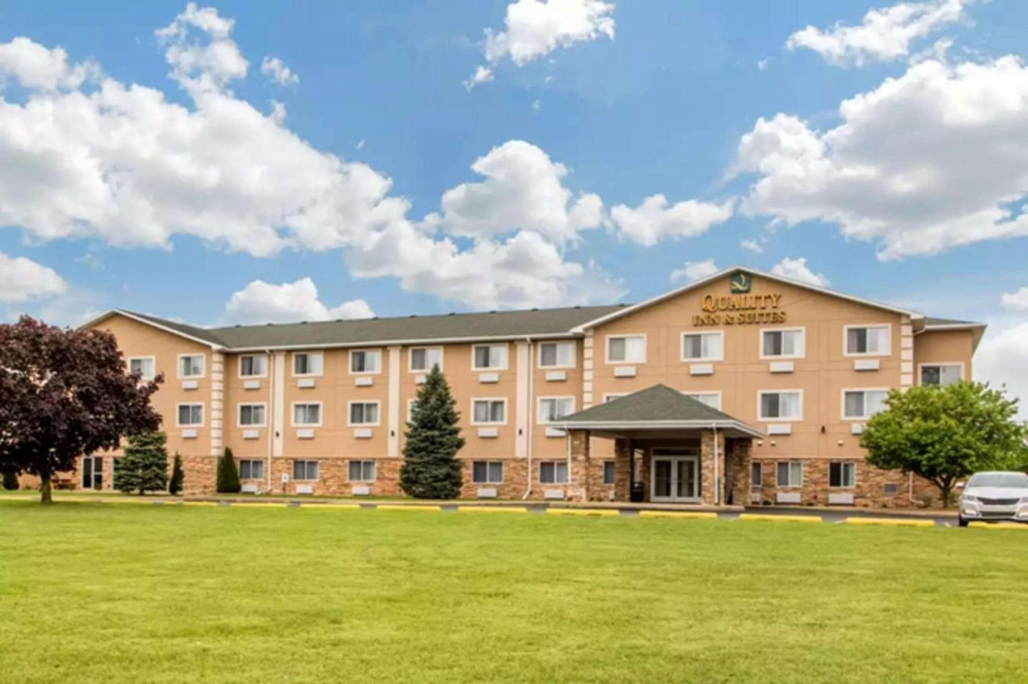 Quality Inn & Suites Wisconsin Dells Downtown - Waterparks Area Zewnętrze zdjęcie