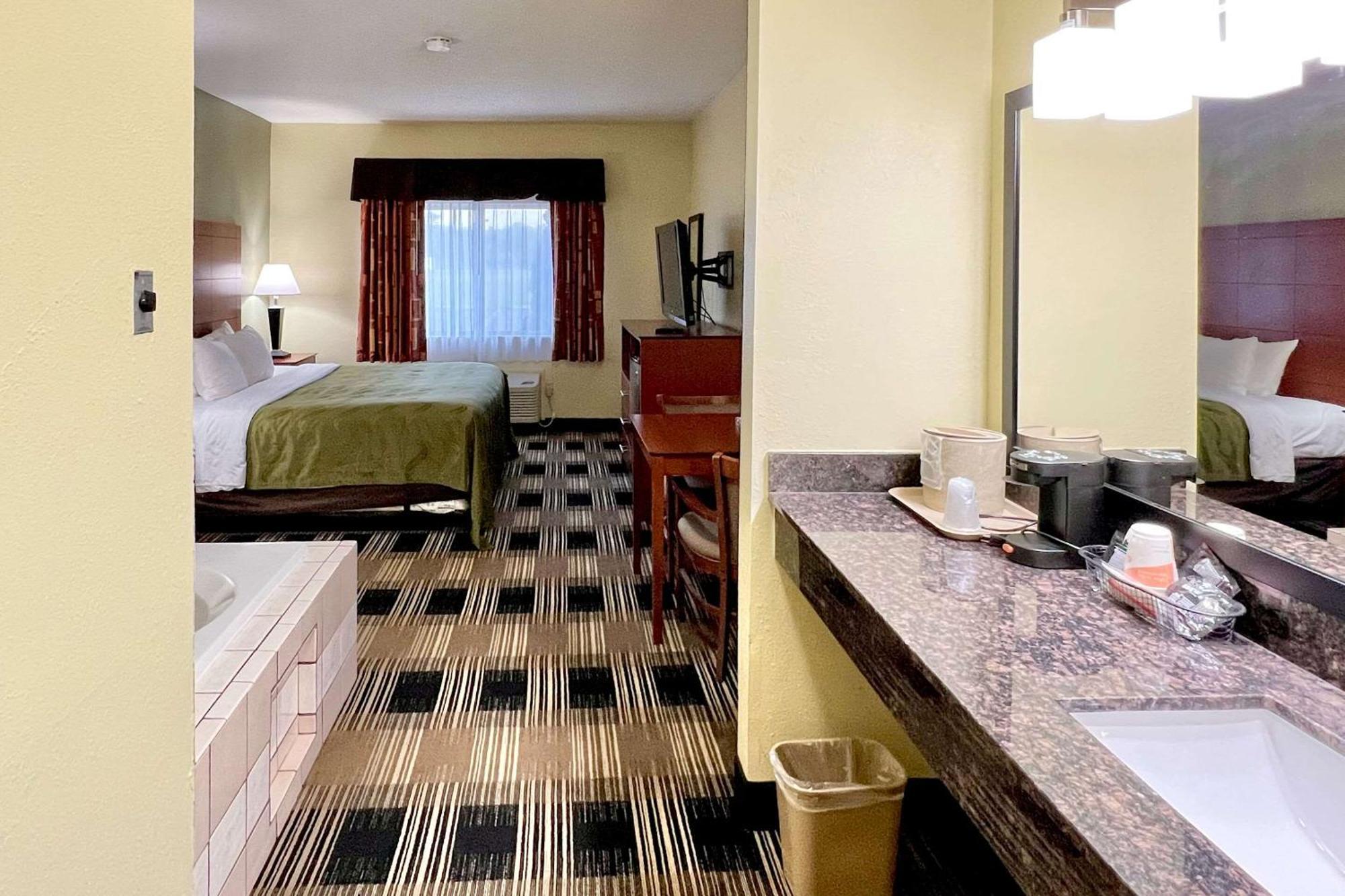Quality Inn & Suites Wisconsin Dells Downtown - Waterparks Area Zewnętrze zdjęcie